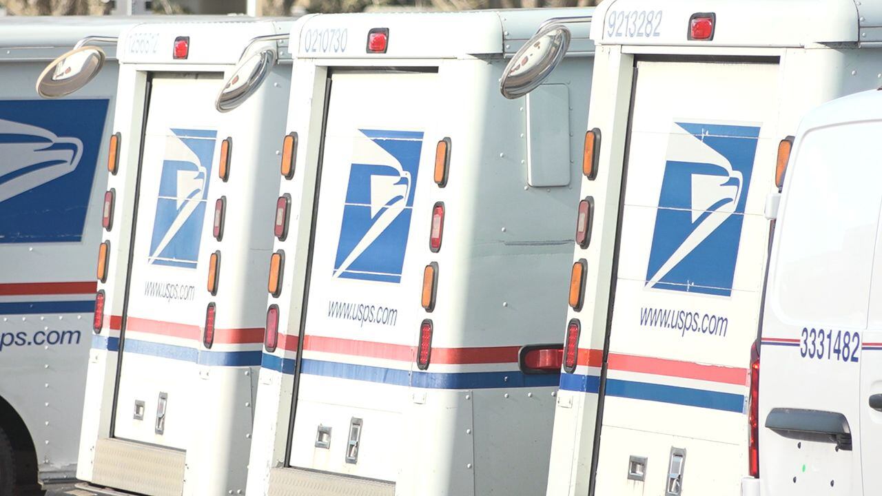Sen. Tina Smith pens letter to Postmaster General amid mail delays - Vimarsana News